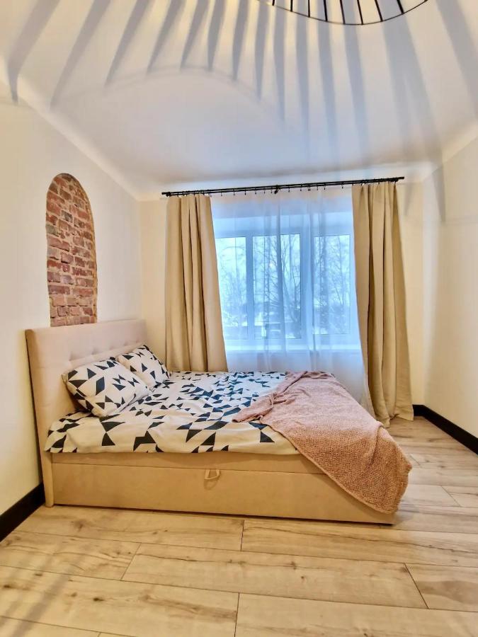 Võru studio apartment 3, free parking - B&B Tartu