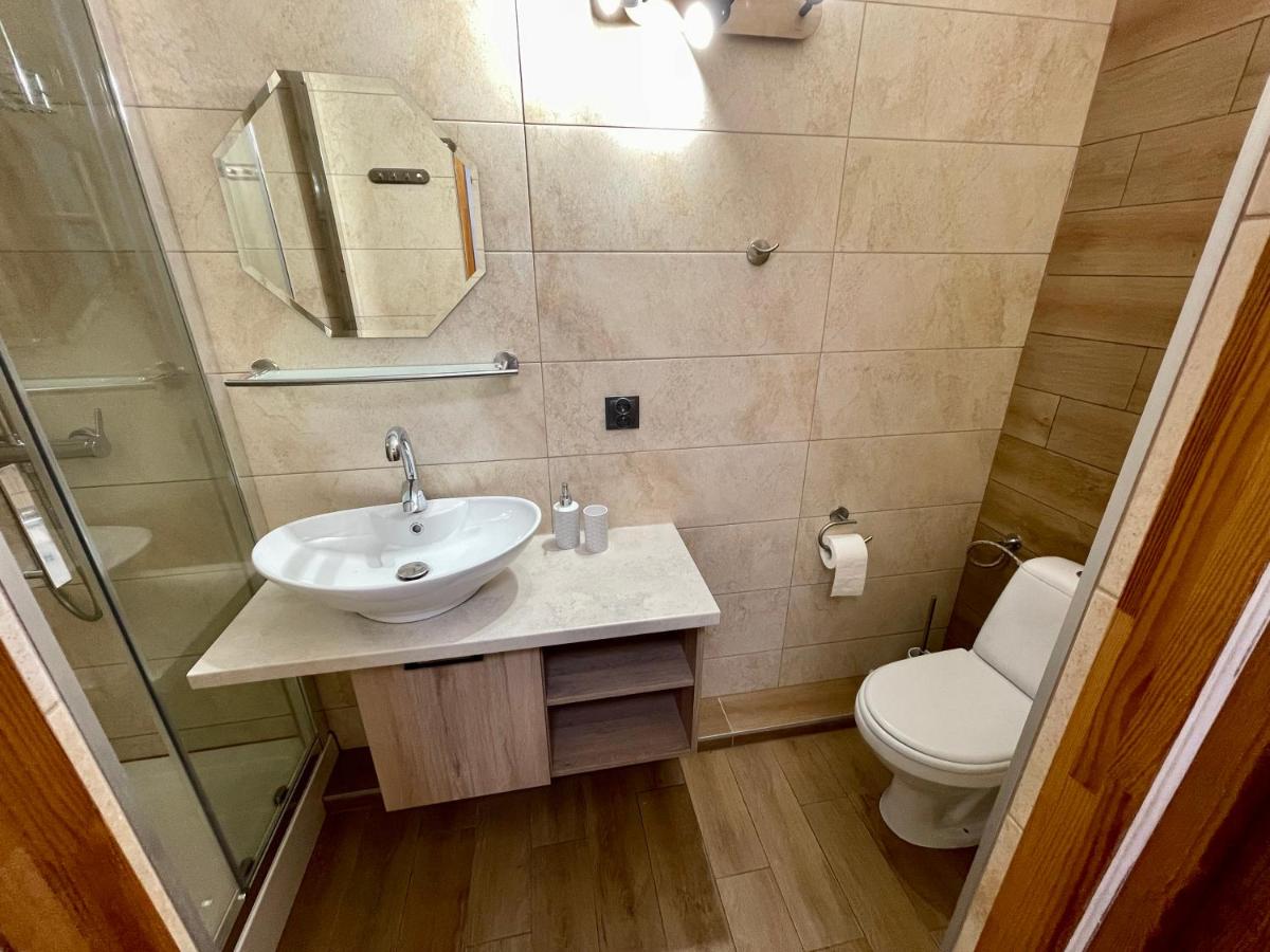 Doppelzimmer mit Balkon