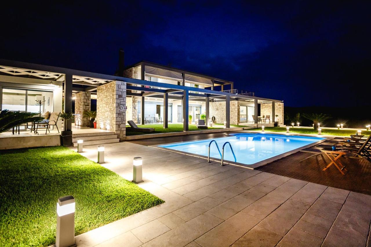 Apartment mit Poolblick