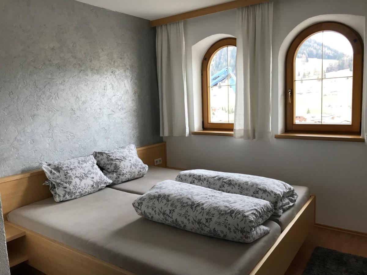 Apartment mit Balkon