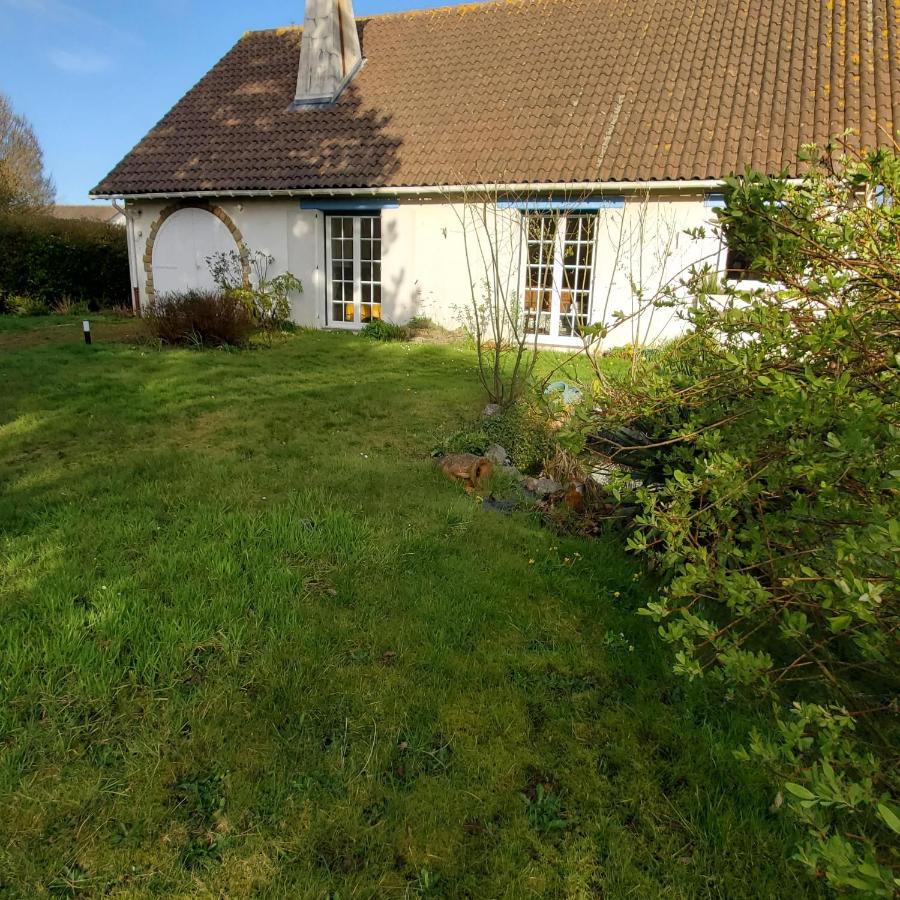 Maison au calme avec jardin près du Château, forêt et plage - Ferienwohnung