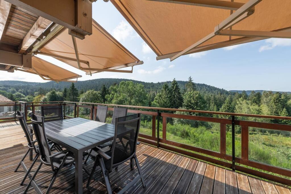 Chalet d’exception avec sauna, jacuzzi, ping-pong - B&B Liézey