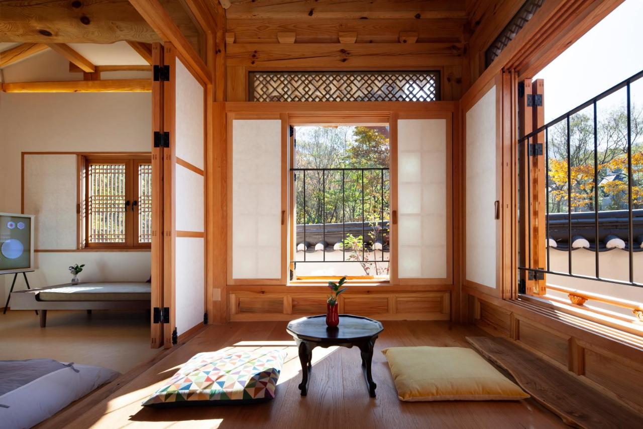 B&B Seoul - IRIRU Luxury Hanok Stay - Eunpyung Hanok village - Bed and Breakfast Seoul