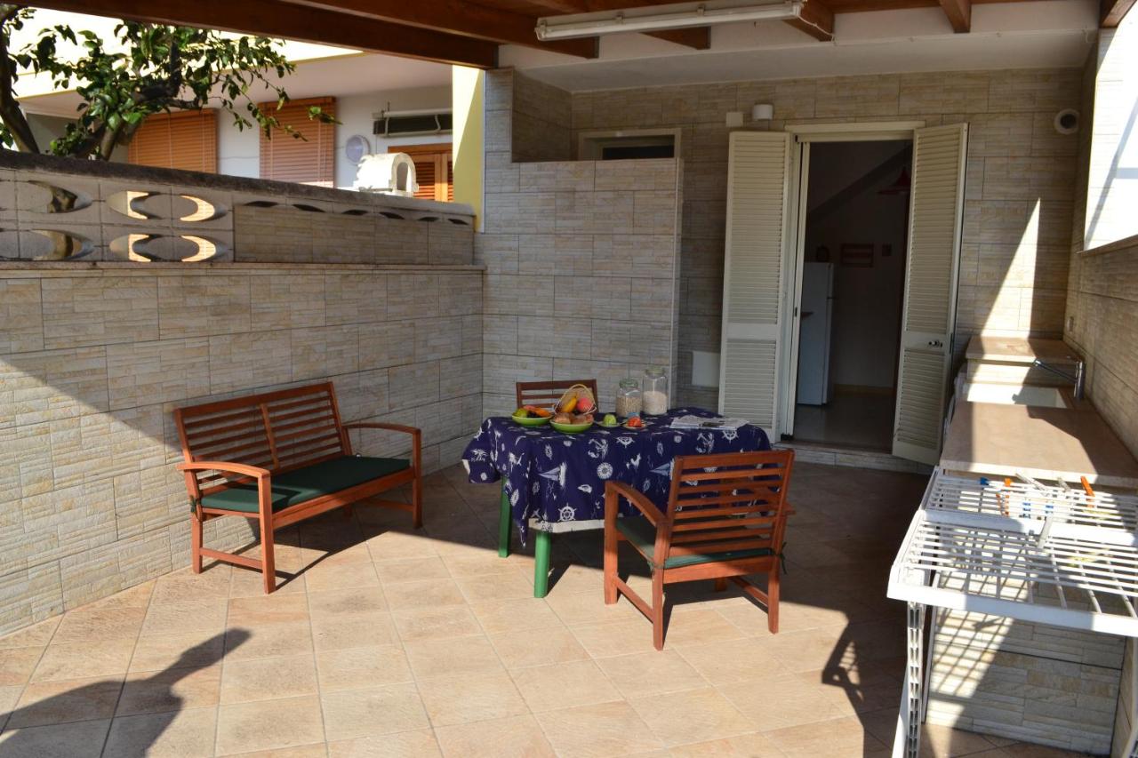 Two-story house in San Foca with outdoor spaces and air conditioning - B&B San Foca