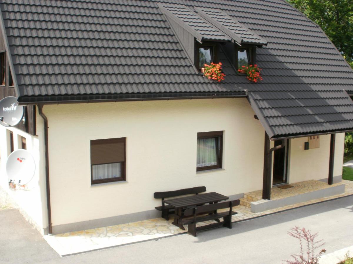 Standard Triple Studio