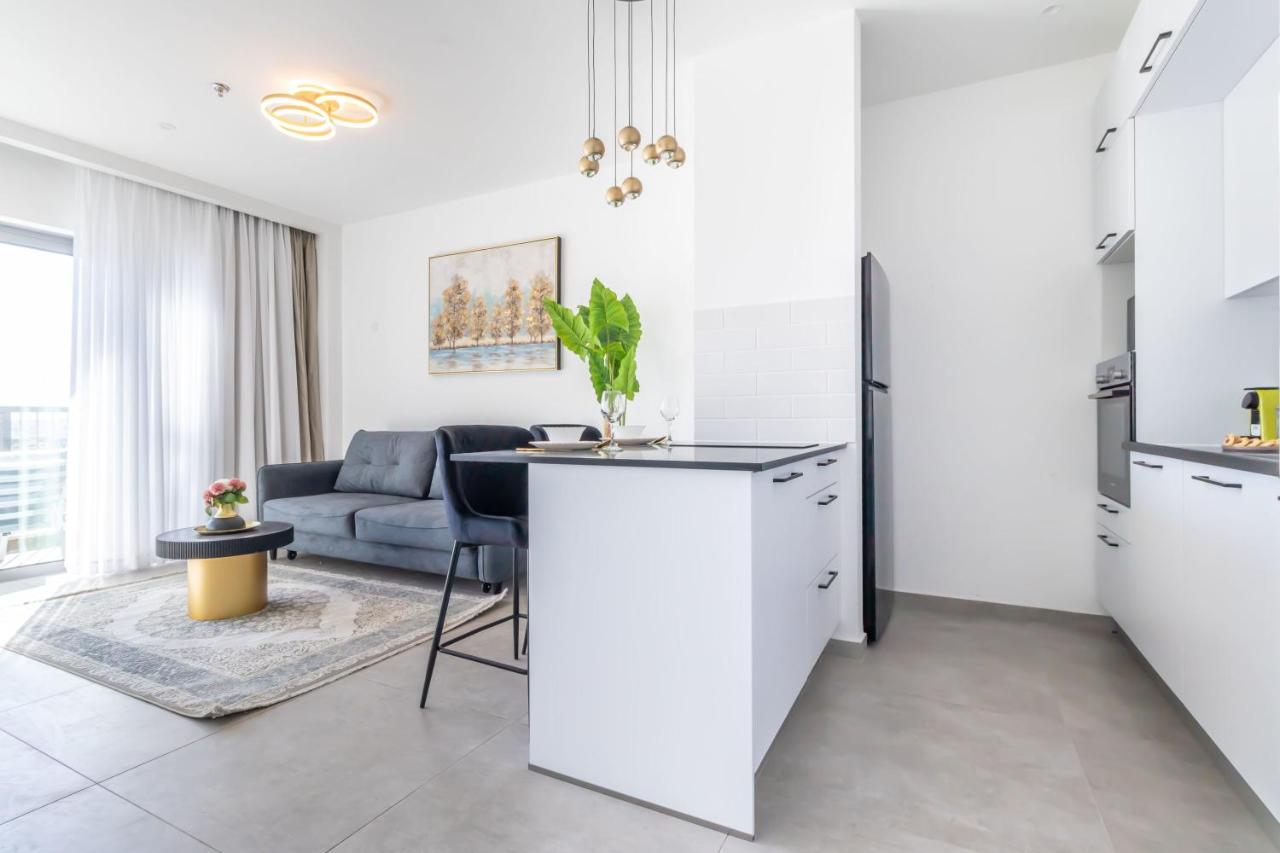 Stunning 1 Bedroom In City Center - B&B