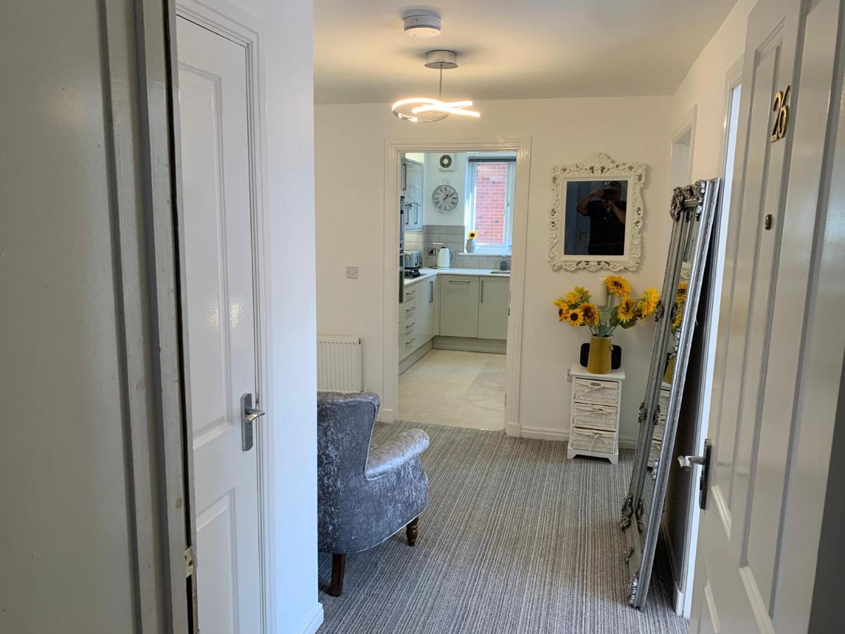 Kensington Luxury Apartment on Gated Development in Leafy edge of Chorley Town Centre - Chambres d'hôtes Chorley