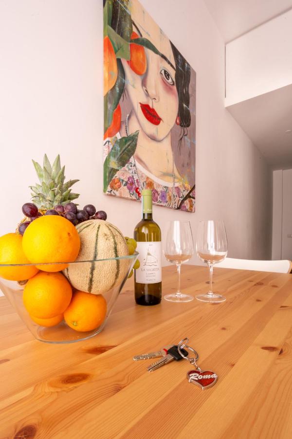 Frezza house Rome center - B&B