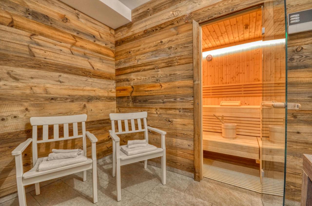 Ski-in Ski-out Chalet Maiskogel 13A - by Alpen Apartments - B&B Kaprun