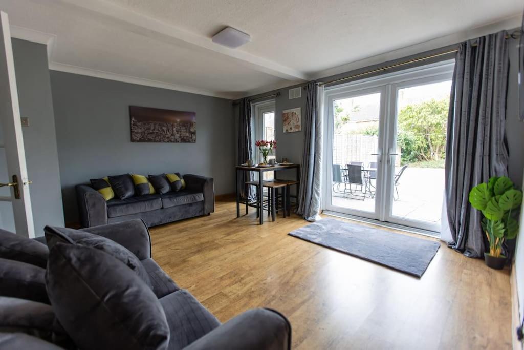 Cul-de-sac Creations - B&B Shrewsbury