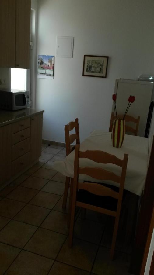 One-Bedroom Apartment (4 Adults)