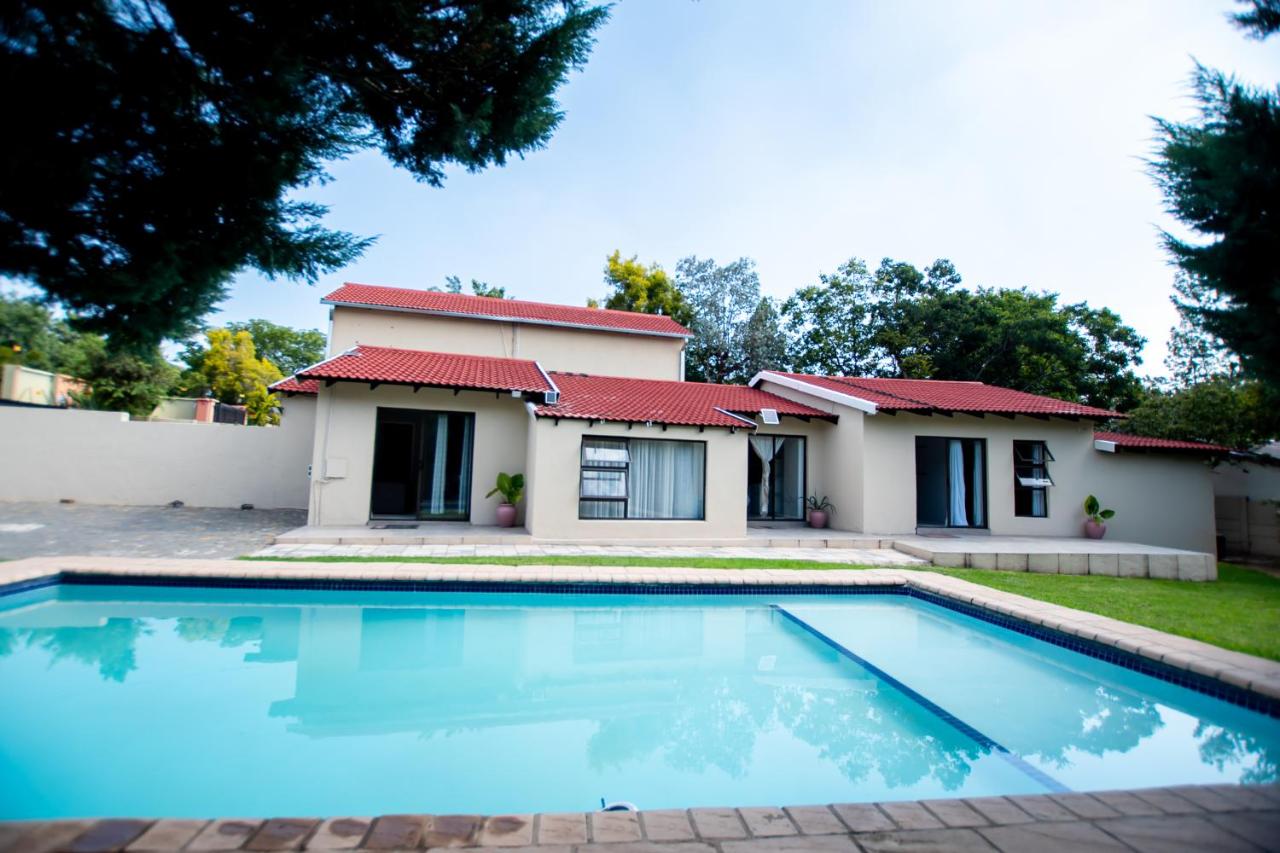 Prestigious Apartments - B&B Fourways