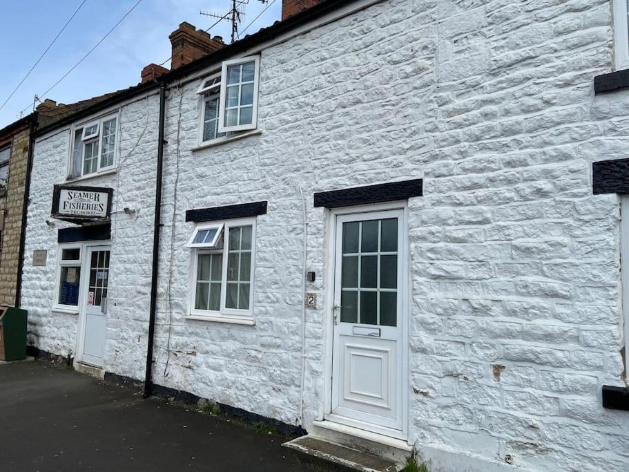 Fryers Cottage, Seamer, 3 Bed cottage sleeps 5 people - B&B
