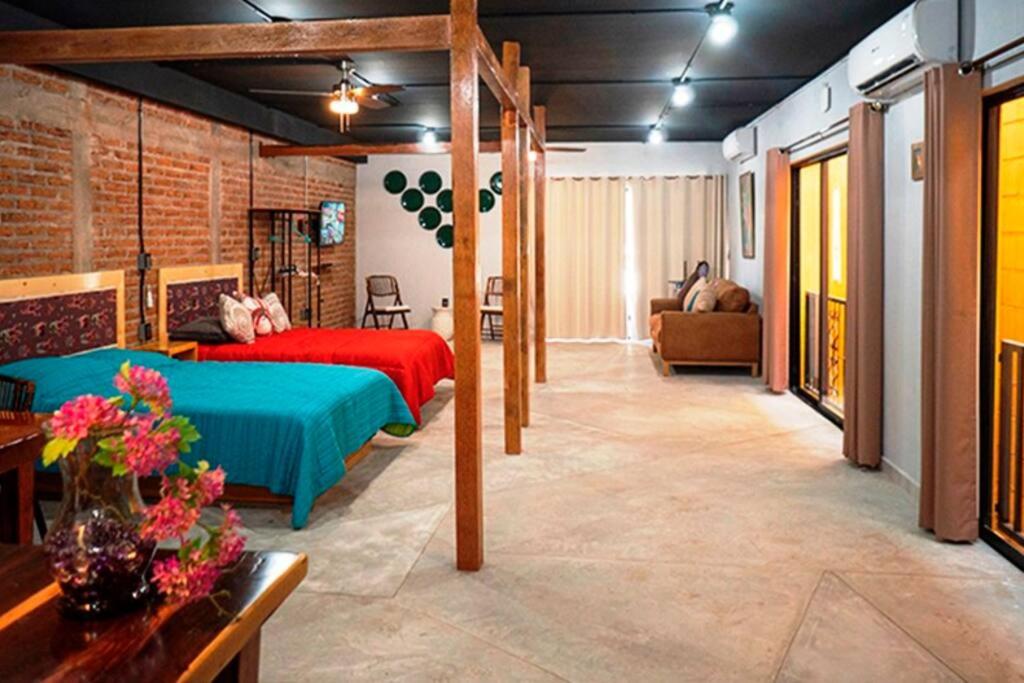 B&B Mazatlán - LINA - Confortable depto con alberca climatizada. - Bed and Breakfast Mazatlán