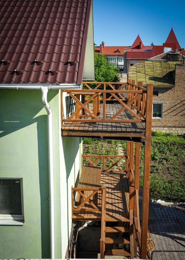 Green Town Apartment - Chambres d'hôtes Tchortkiv