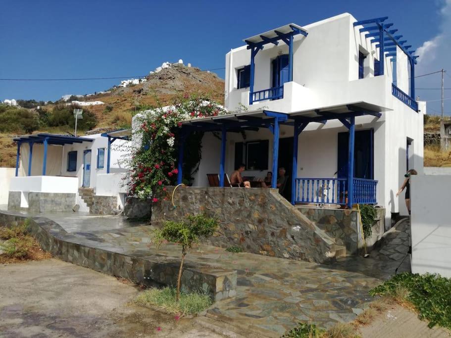 B&B Megalo Livadi - Άνεση, θέα, θάλασσα και ησυχία - Bed and Breakfast Megalo Livadi