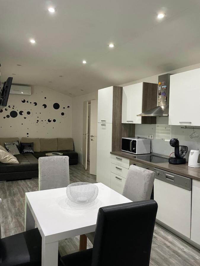 Apartman Rakovac - B&B
