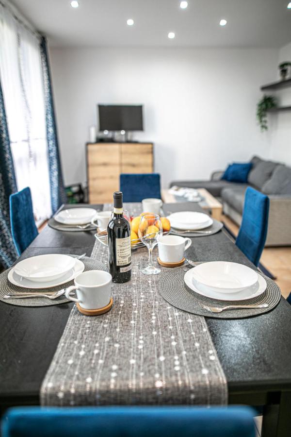 B&B Tychy - Cosy Space Apartment - Bed and Breakfast Tychy