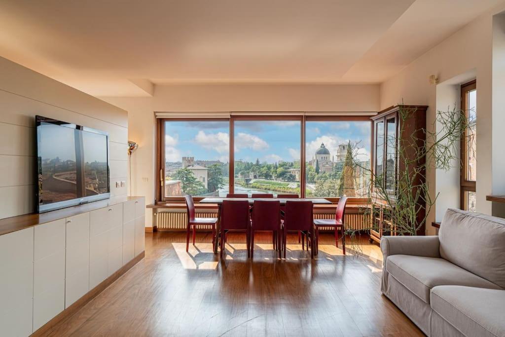 Domus Verona - Residenza Ponte Pietra - B&B Verona