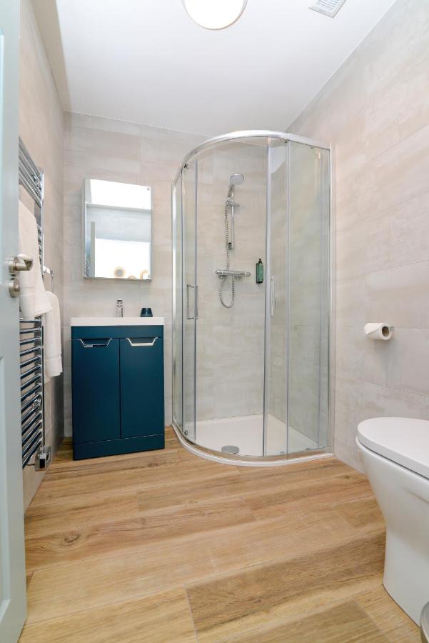 Barracks Lane Suite – Breakfast Included