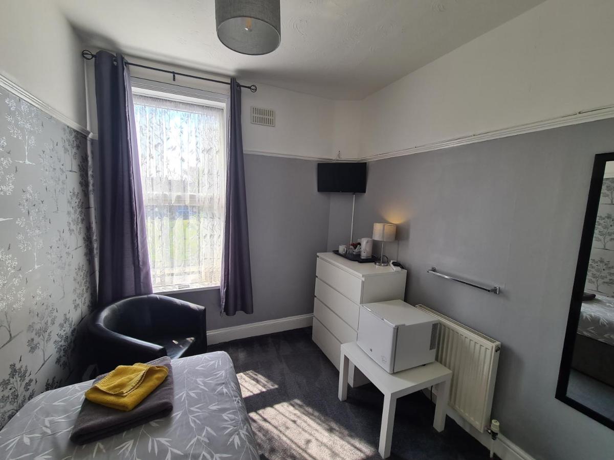 Camera Singola con Bagno Privato Esterno