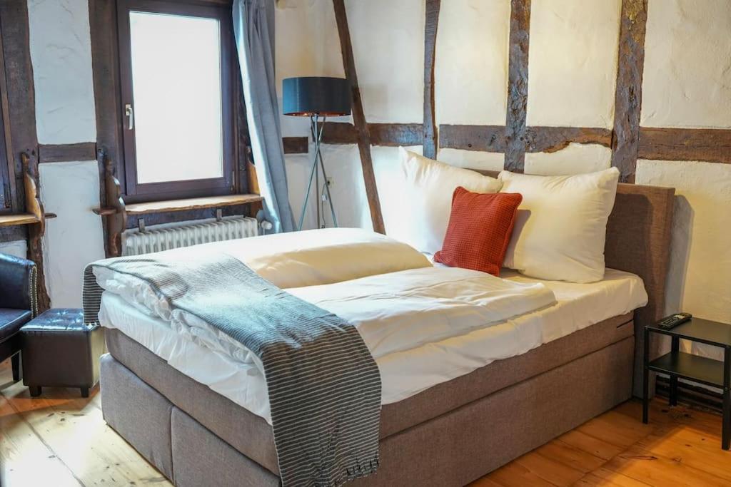 Charmante Fachwerk Wohnung mit Terrasse in der Altstadt - B&B