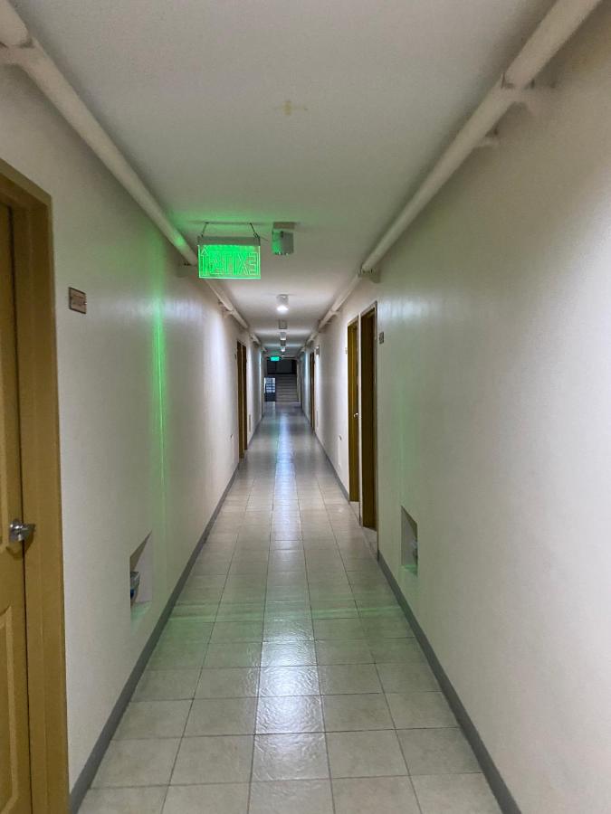 2-Bedroom Condo (1 queen bed setup) with Parking - Ferienwohnung Davao