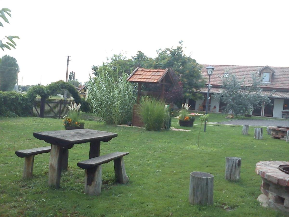 Kiad-lak apartmanok - B&B