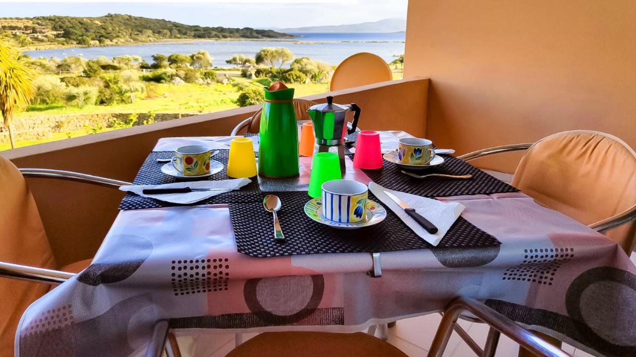 Monolocale Porto Capo Coda Cavallo con splendida vista mare - B&B San Teodoro