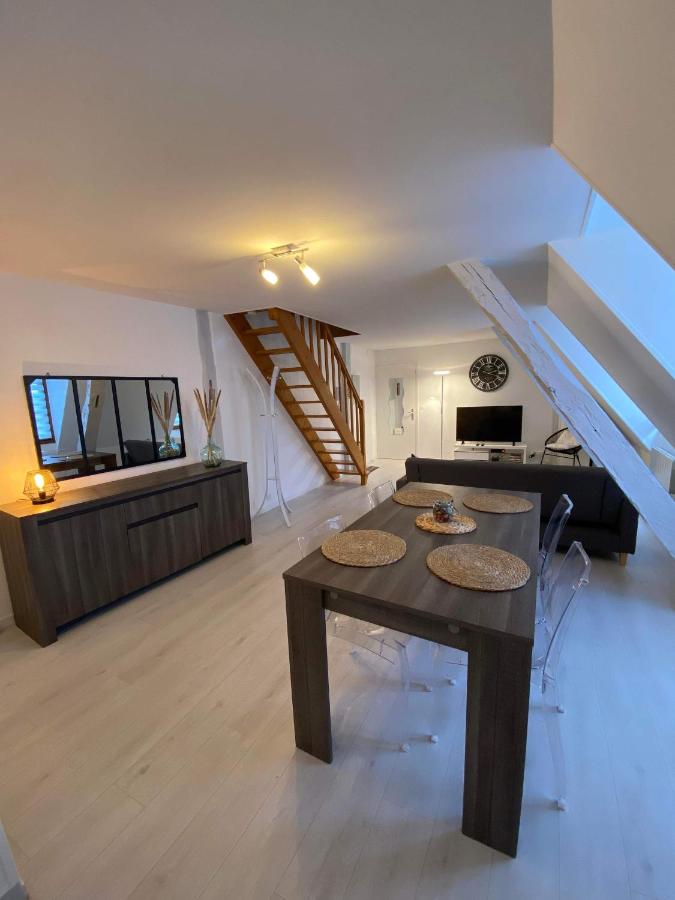 QUAI 65 , 3 pièces sur le port, à 250 m de la rue piétonne et de la mer - Bed and Breakfast Dieppe