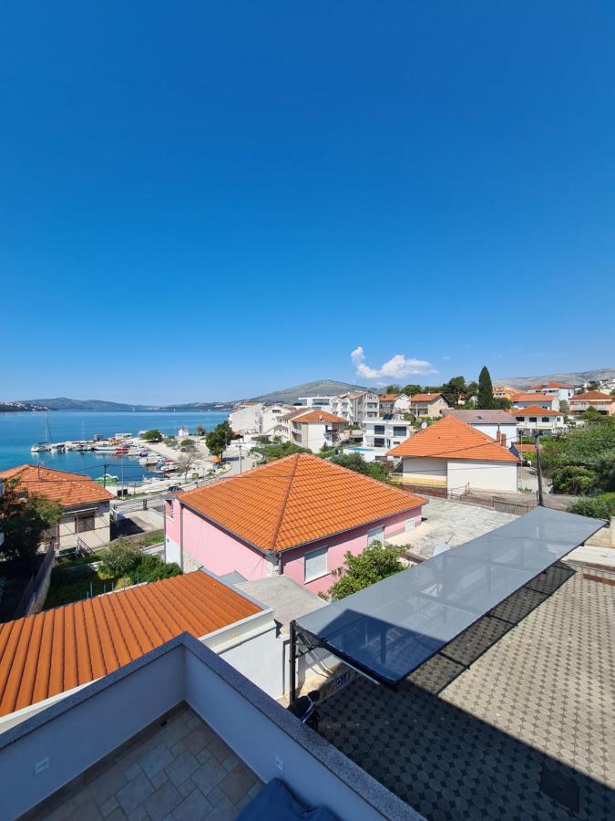 Modern apartment near the sea-Miše - B&B