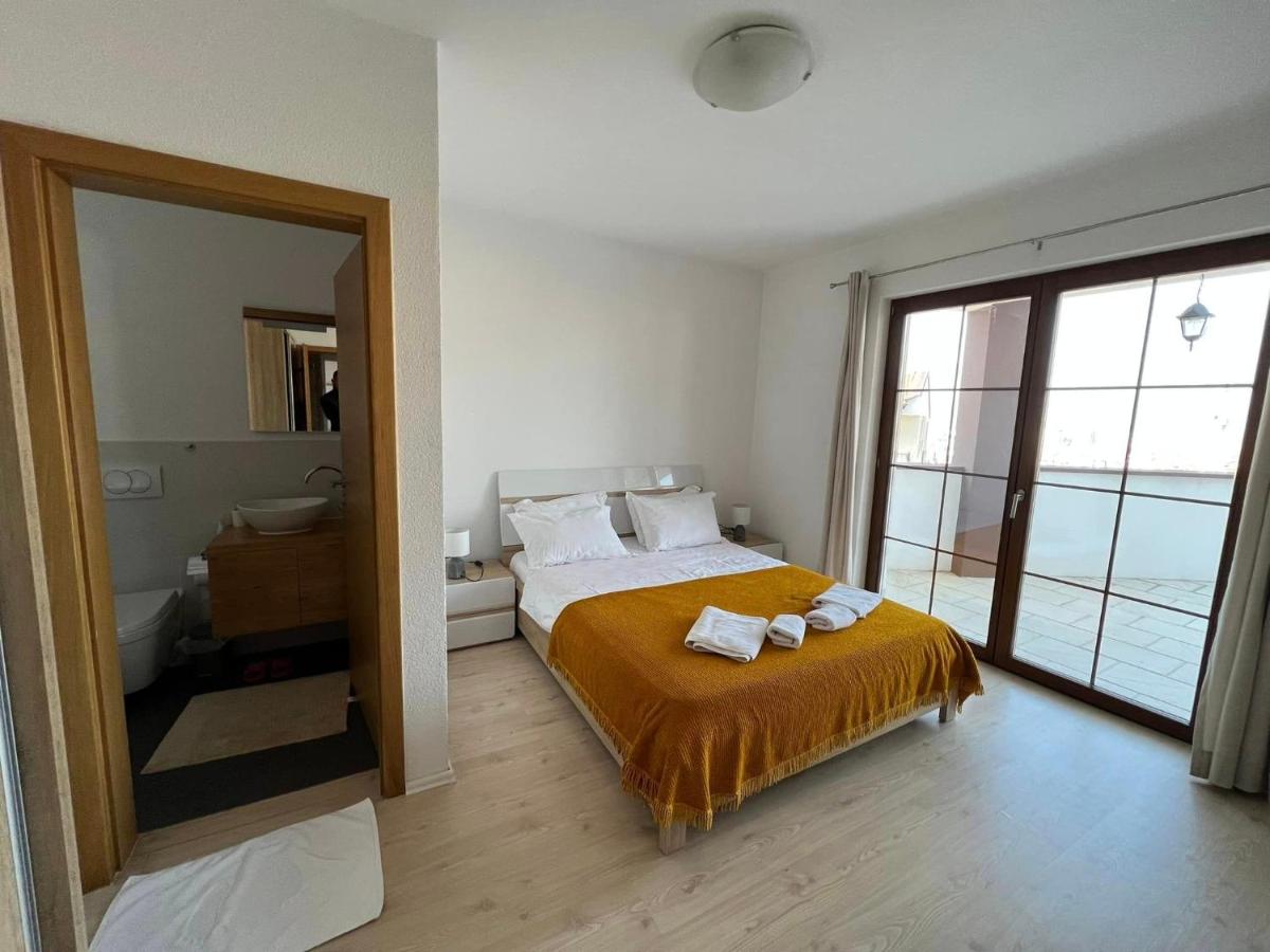 Appartamento con 2 Camere da Letto