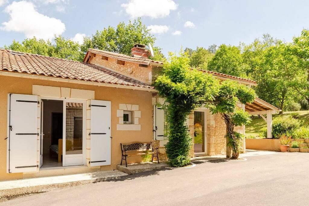 Gîte Puydepont - Ferienwohnung Neuvic