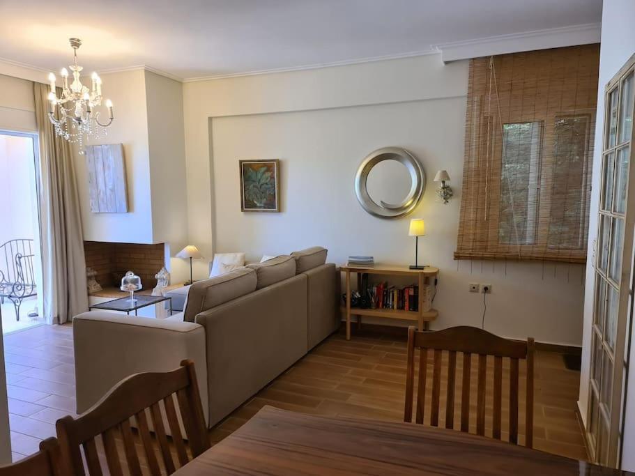 Dioni luxury apartment with private entrance - Ferienwohnung