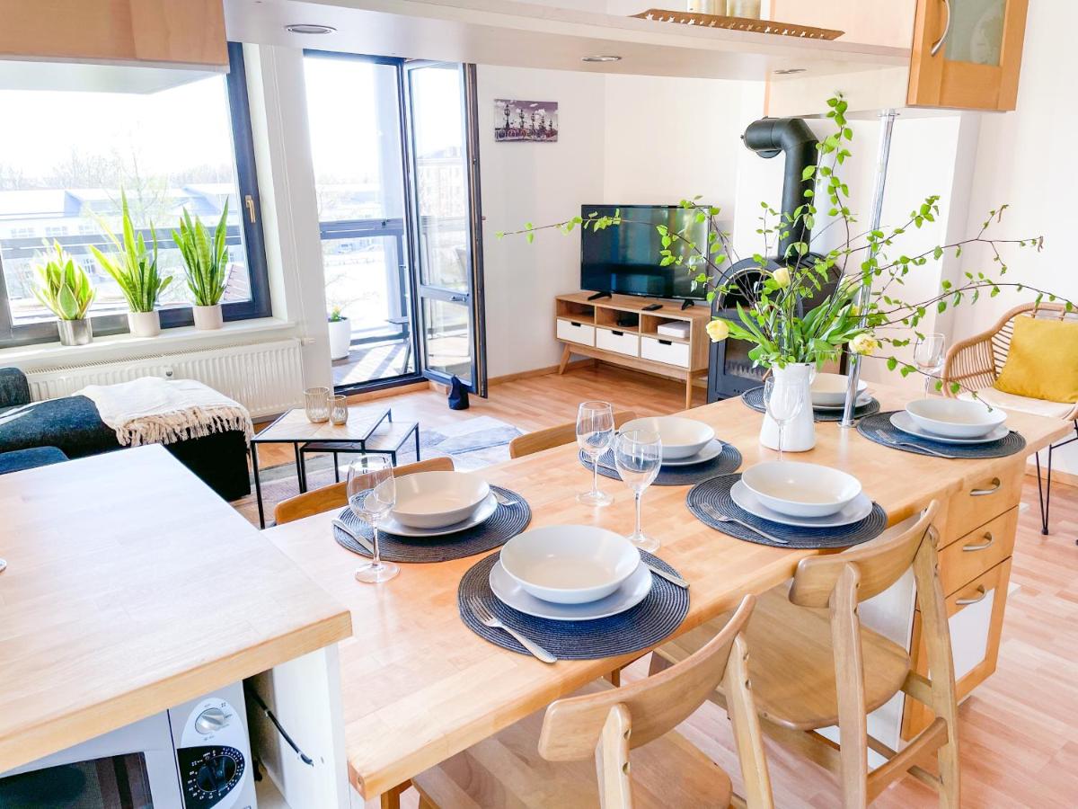 B&B Pernau - Sea and city view apartment with sauna, balcony and fireplace - Bed and Breakfast Pernau