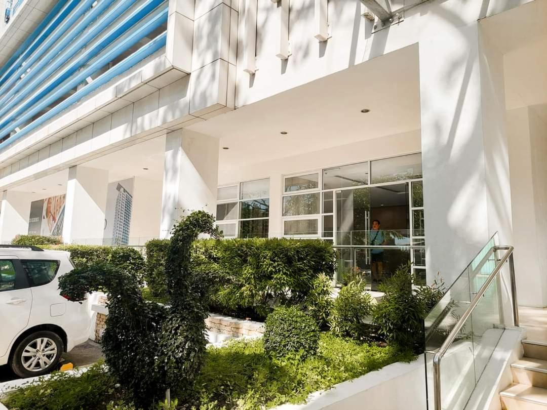 21st floor The Loop Condo Studio in Cagayan de Oro City Lucky 14 - B&B Cagayan de Oro