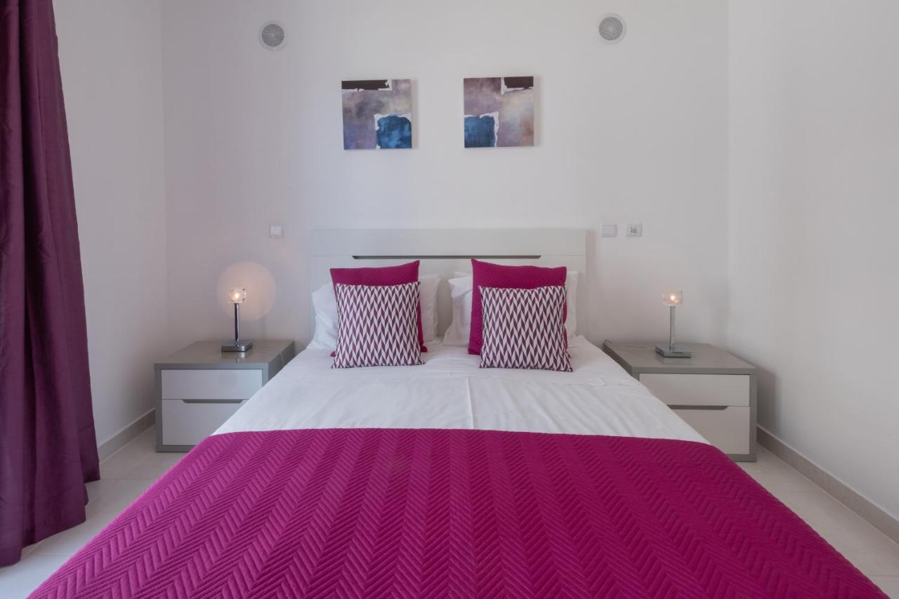Apartment mit Poolblick