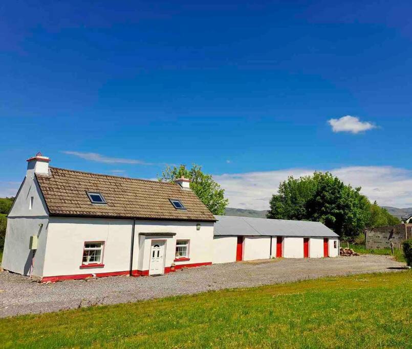 B&B Donegal - Eanymore Farm Cottage - Bed and Breakfast Donegal