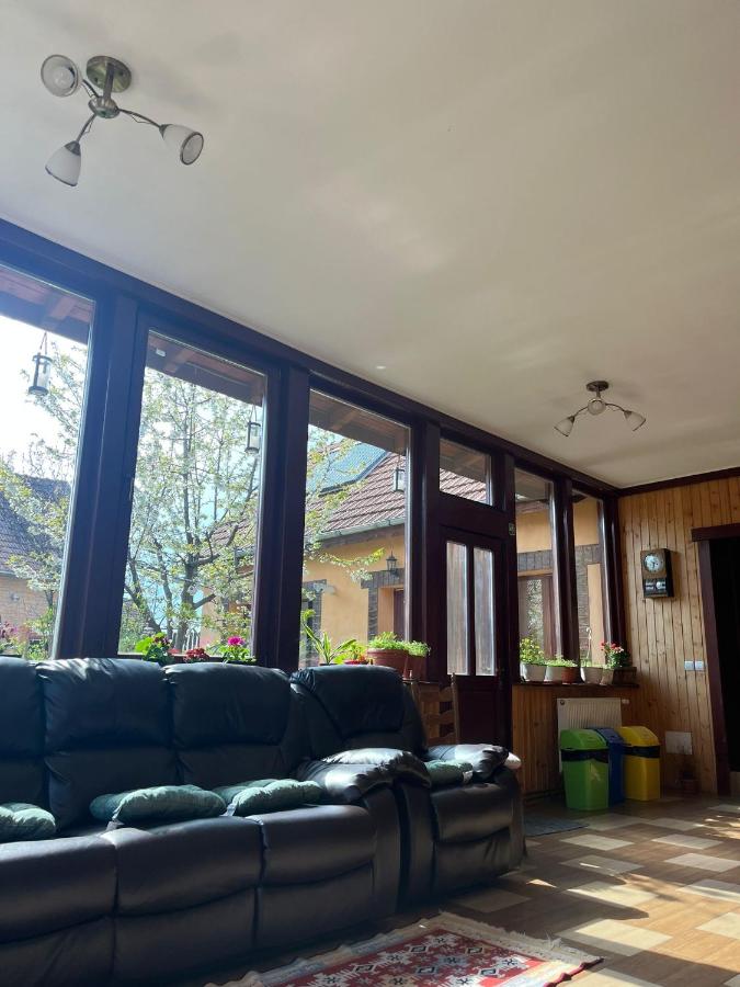 Ana-Dragusana - Bed and Breakfast Drăguș