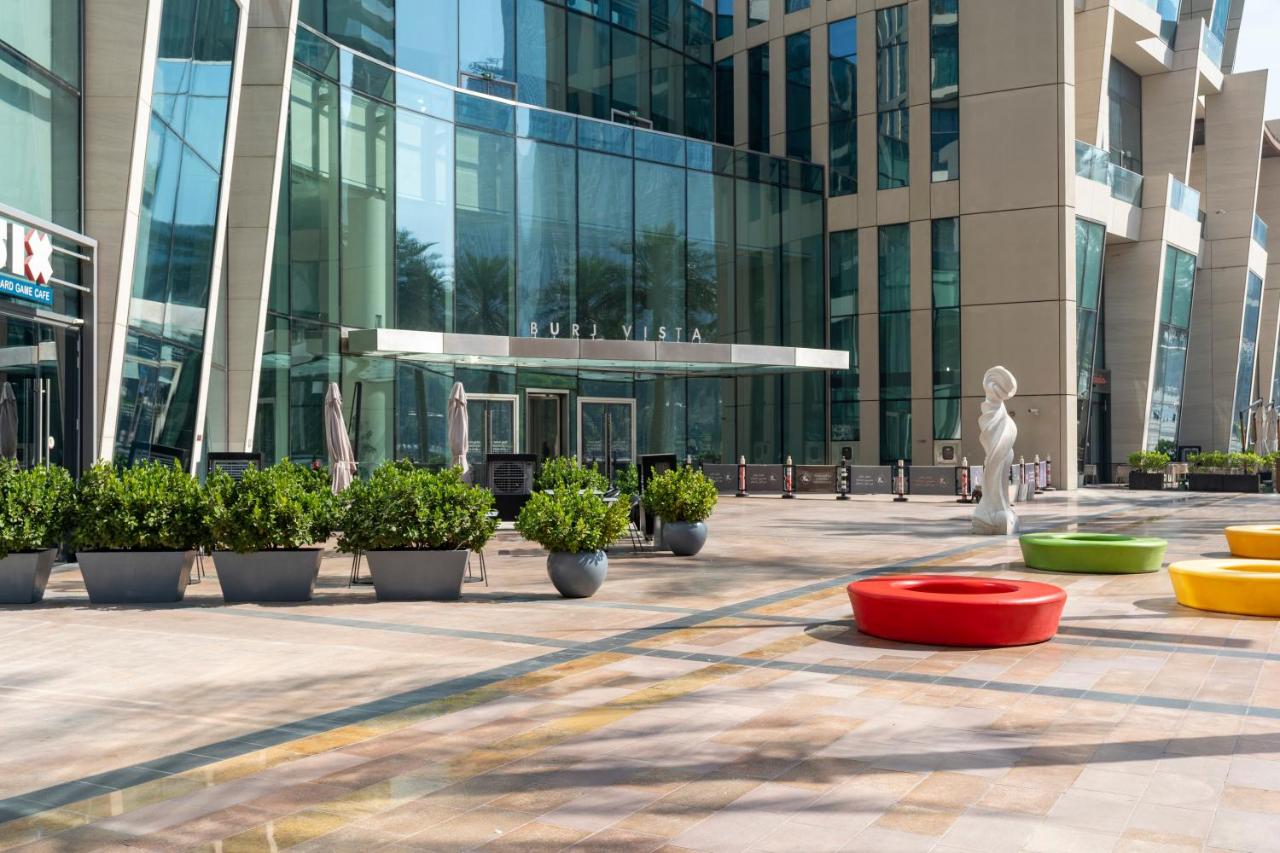 Prestige Living 1BR with Full Burj Khalifa View by Auberge - B&B