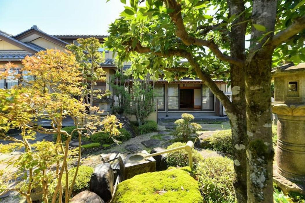 天然木曽ひのきのお風呂がある貸切民泊 志ろきや - B&B Katsuyama