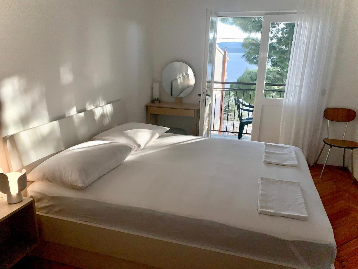 Tweepersoonskamer met een Eigen Externe Badkamer