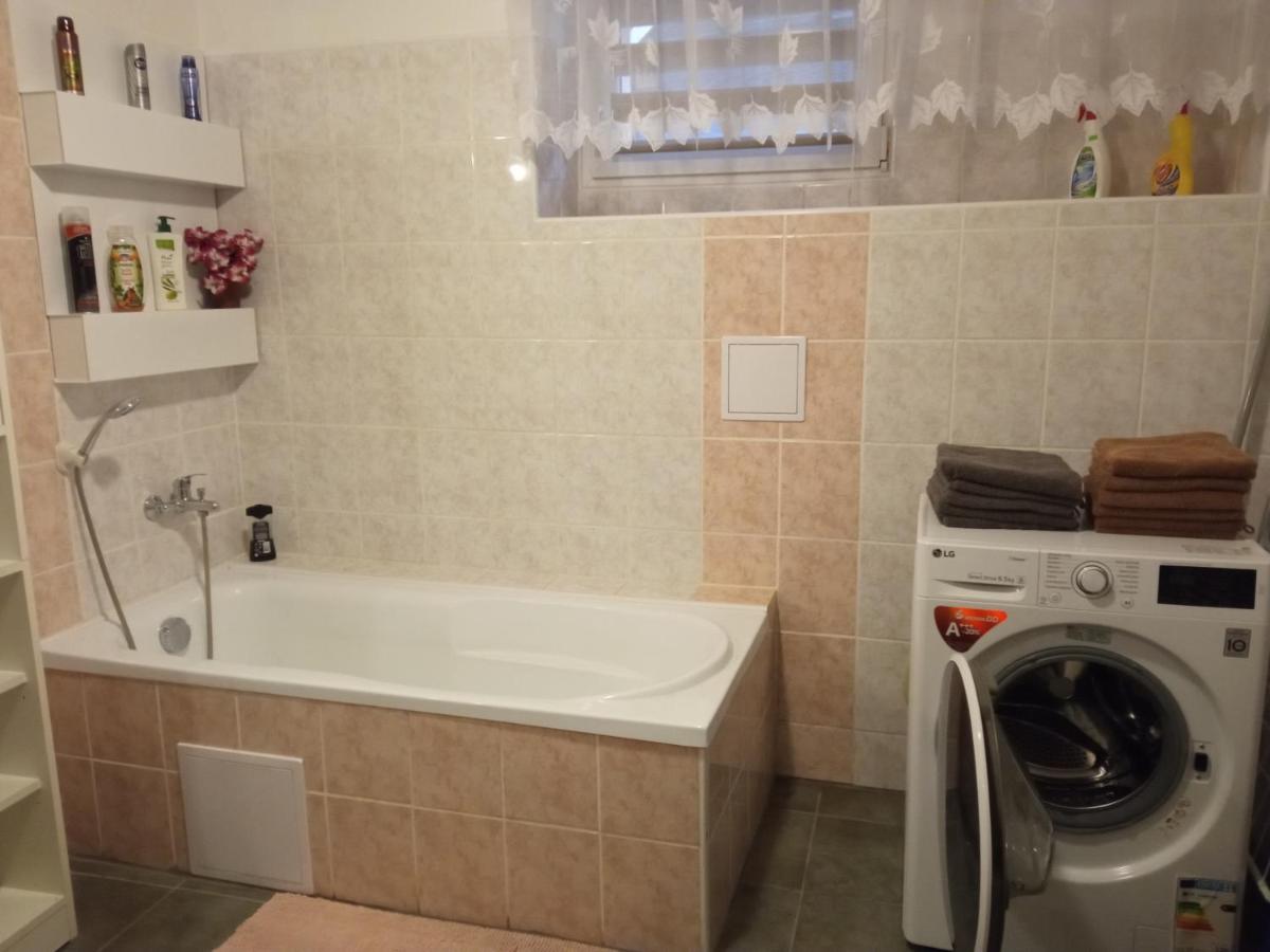 Celý rodinný dům na venkově - B&B