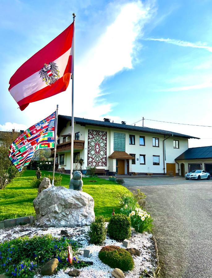 BacherlHouse - Apt Miglbach - Ferienwohnung Schörfling