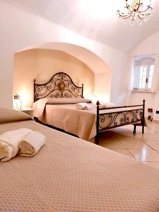 CORTE VICO PALMISANO CENTRO STORICO GALLIPOLI - B&B