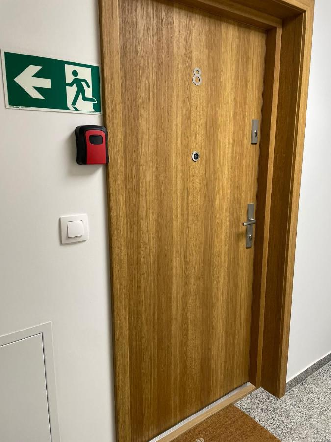 Apartament Róża 1 Zator - 2 km od Energylandii - Chambres d’hôtes Zator