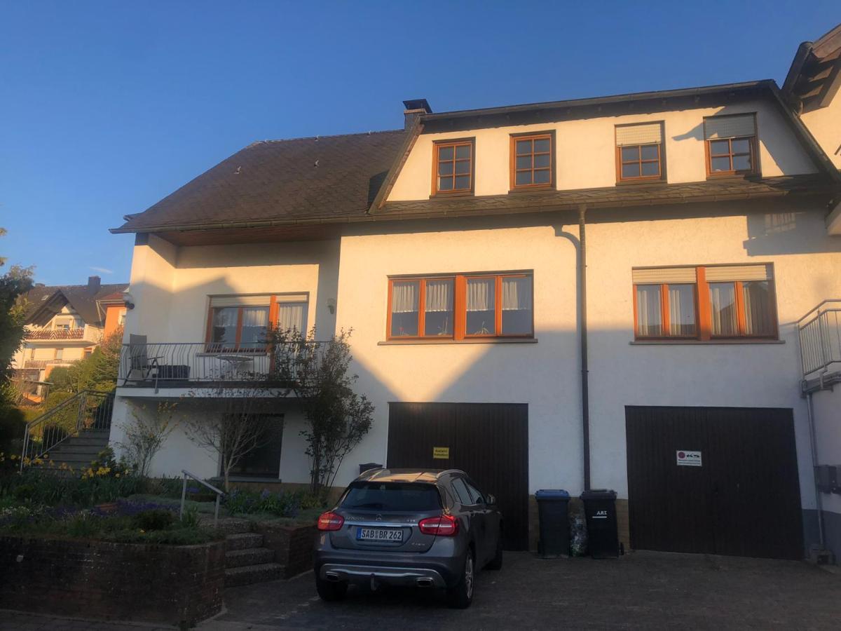 B&B Nittel - Ferienwohnung Moselblick - Bed and Breakfast Nittel