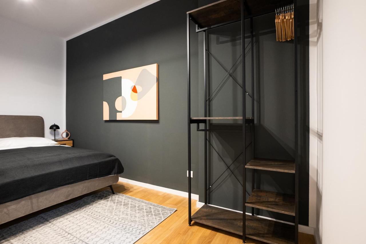 Aesthetic newly renovated apartment located near Belvedere Castle, 15 minutes from Stephansplatz - Chambres d'hôtes Vienne