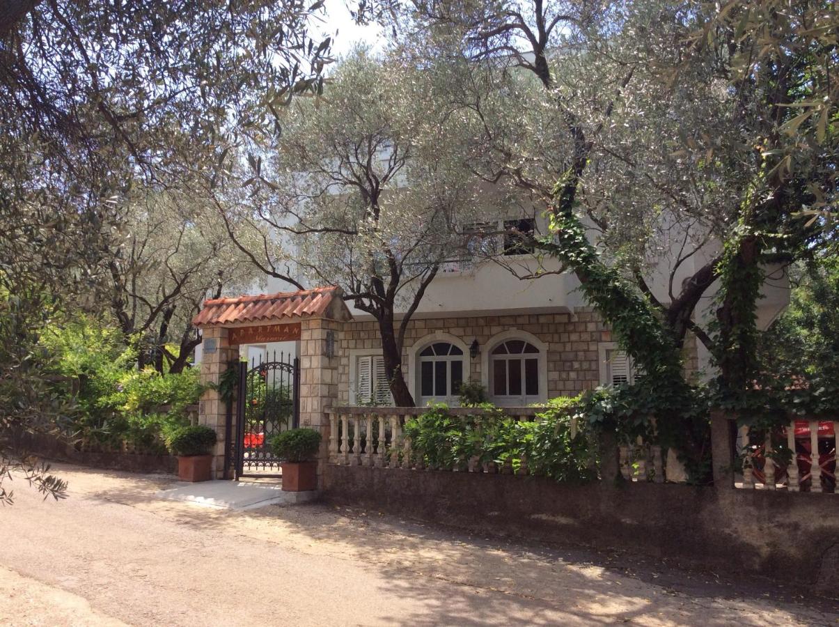 Apartments Marović - Bed and Breakfast