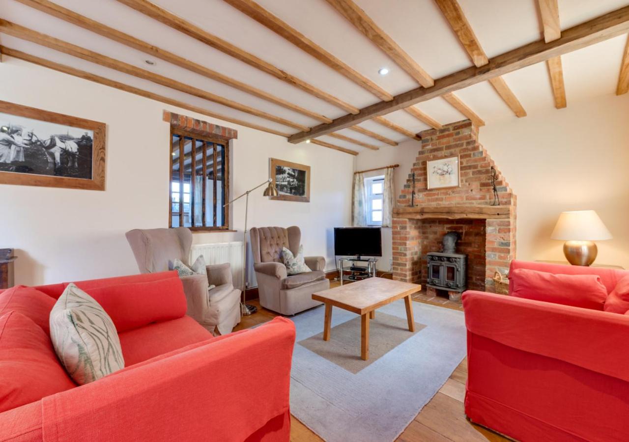 Iden Green Farm Stables - B&B
